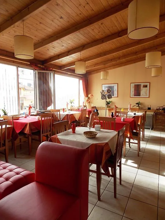 Hotel Firenze Tirana 3*,